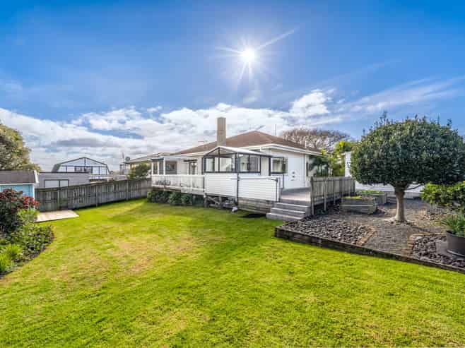 32 Cherry Road, Bucklands Beach