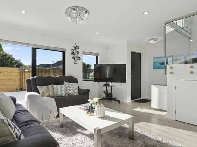 2 Elizabeth Avenue, Papatoetoe