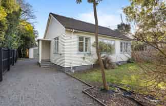 15 Denvir Street, Strowan
