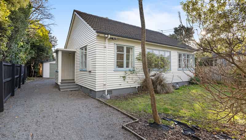 15 Denvir Street, Strowan