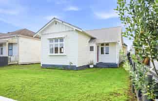 38 Alexander Street, Whanganui Central
