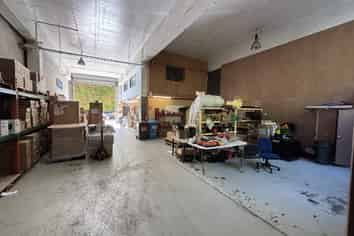 Versatile Ngauranga Industrial Unit