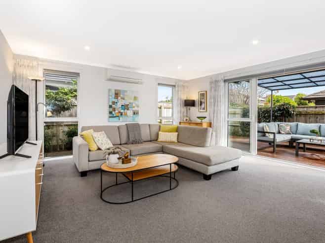 8 Paioke Street, Waikanae