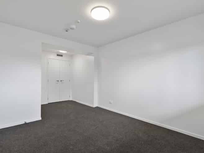 1C/4045 Great North Road, Glen Eden
