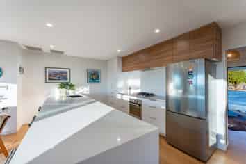 210 Spur Road, Hadlow