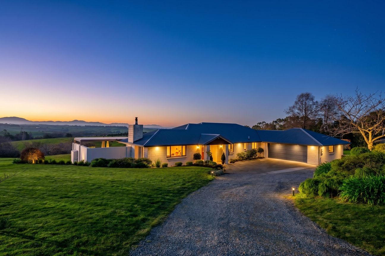 Breathtaking Views, Premium Lifestyle Location - Vista 2