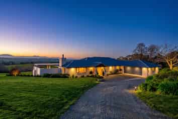 210 Spur Road, Hadlow