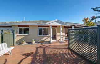 2/16 Moenui Avenue, Orewa