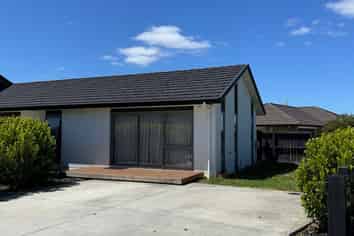 3A Riverhead Point Drive, Riverhead