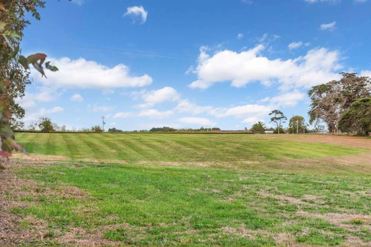 4.08ha Prime Bare Land Zoned for Countryside Living! – pohled 3