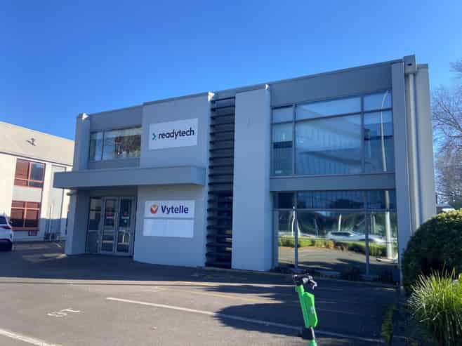 Professional Offices with 8 Carparks