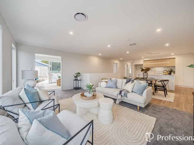 28C Kaitangata Crescent, Kelson