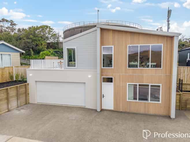 28C Kaitangata Crescent, Kelson