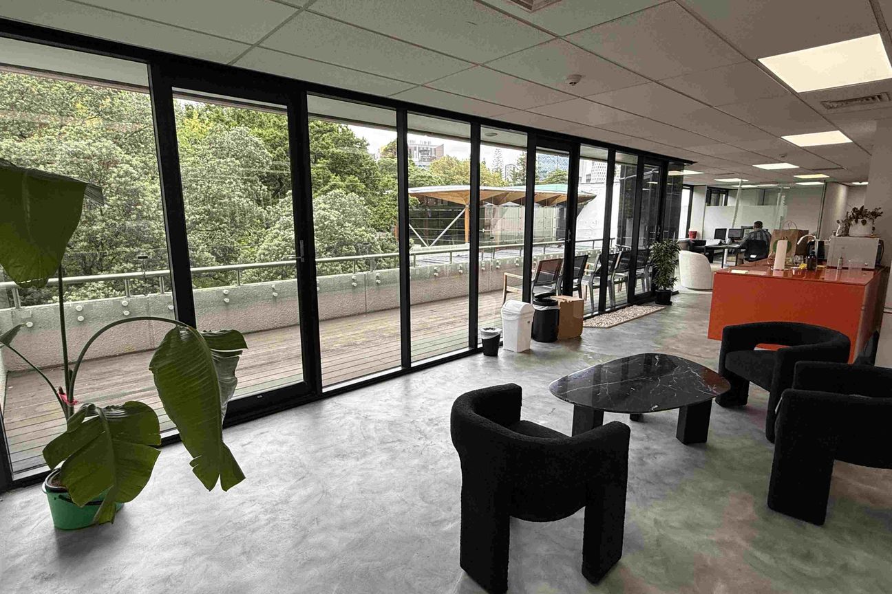 Full-Floor Premium Office – pohled 6