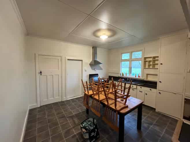 428 Upper Stanley Brook Road, Wakefield
