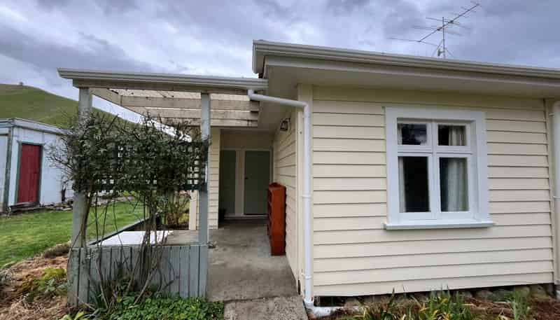 428 Upper Stanley Brook Road, Wakefield