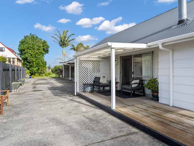 15 Domain Road, Onerahi