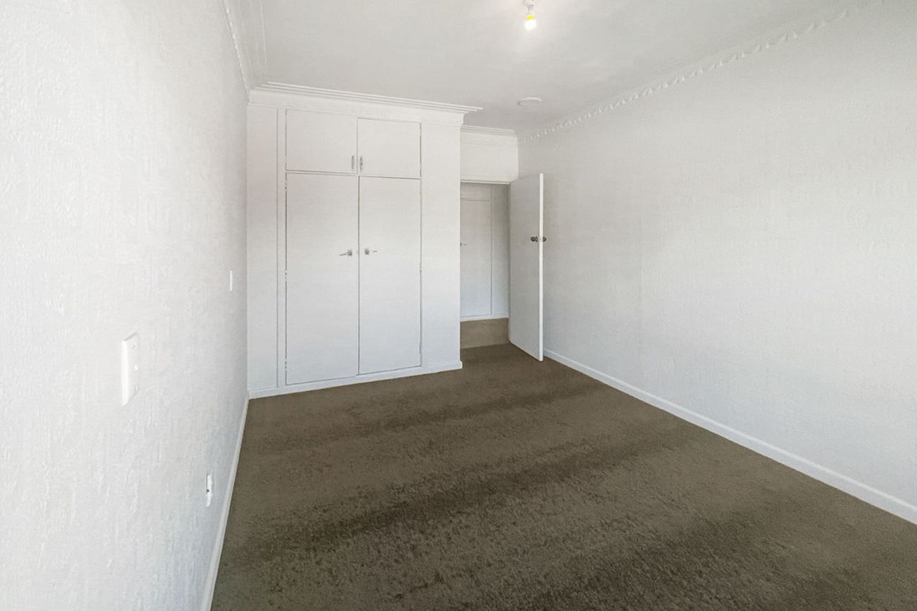 3 bedroom home with parking for 3-4 cars for rent in Manurewa! - Fler