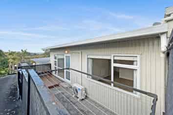 1/23 Lake Road, Northcote