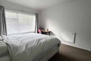 1/23 Lake Road, Northcote