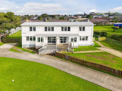 33 Forbes Road, Favona