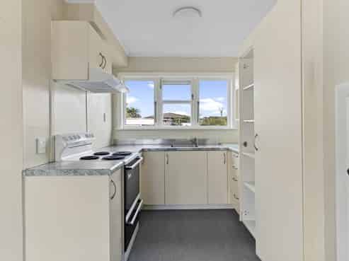 33 Forbes Road, Favona