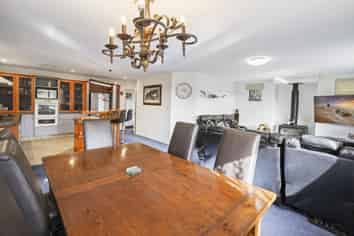 587 Upper Sefton Road, Sefton