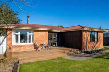143 Horndon Street, DARFIELD