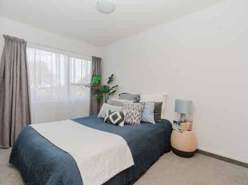 8/14 Wellington Street, Hamilton East