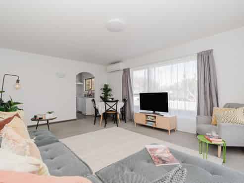 8/14 Wellington Street, Hamilton East