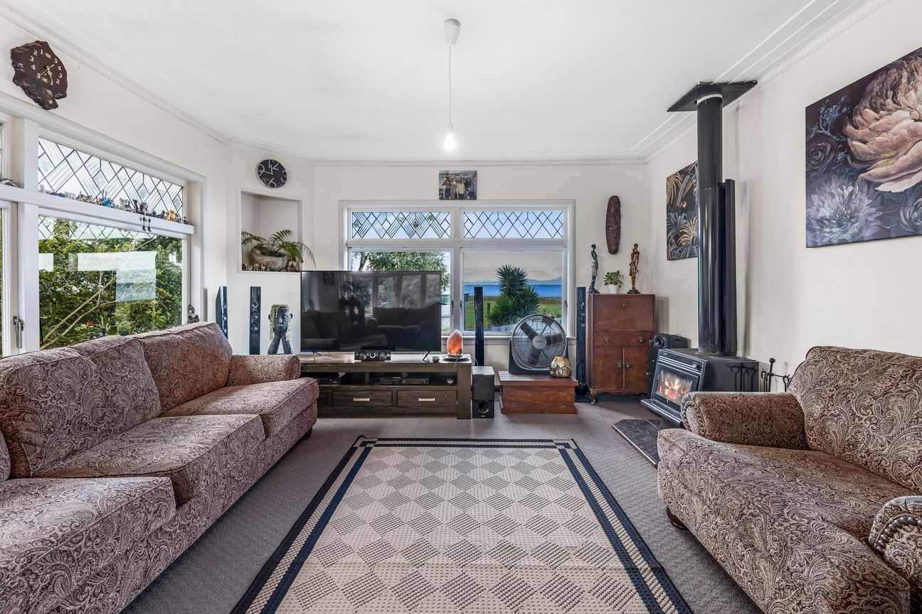 The Beach Is Calling, Owners Say Sell! - Więcej