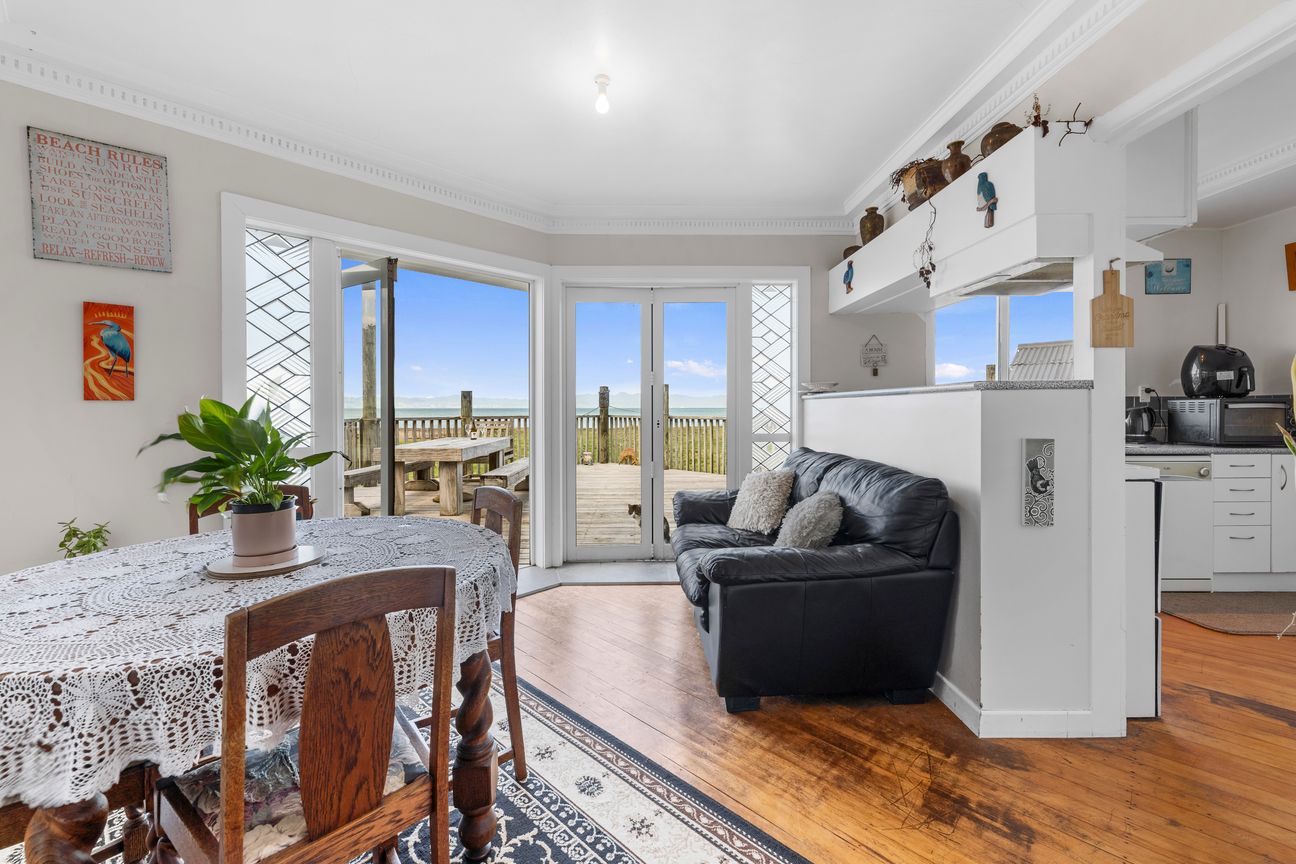 The Beach Is Calling, Owners Say Sell! - Widok 4