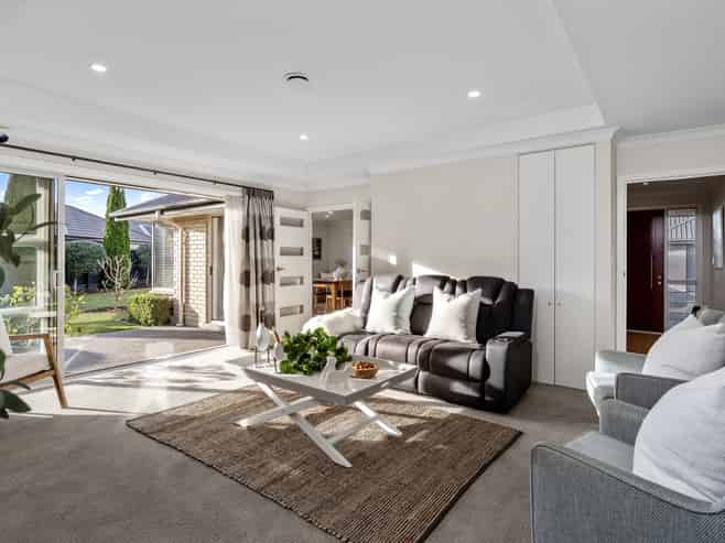 8 Rivers Edge, Northwood