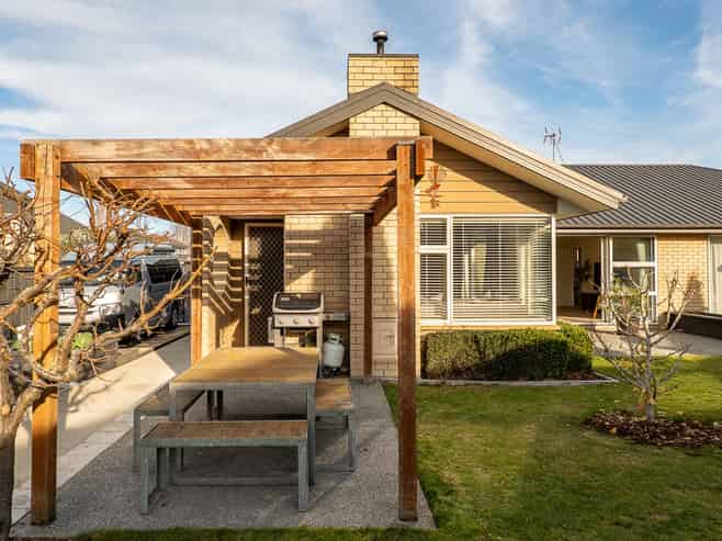 8 Rivers Edge, Northwood
