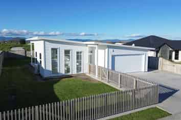 30 McWatters Drive, Ngatea