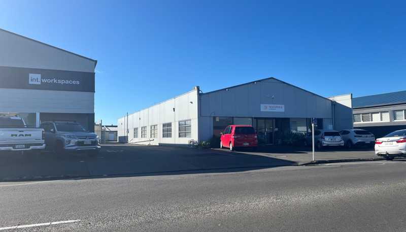 405 Eastbourne Street West, Hastings