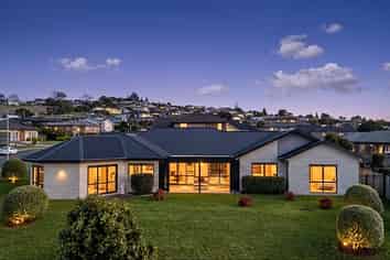 8 Deol Drive, Pukekohe