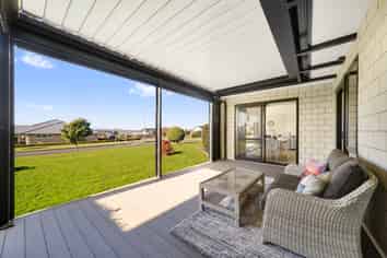 8 Deol Drive, Pukekohe