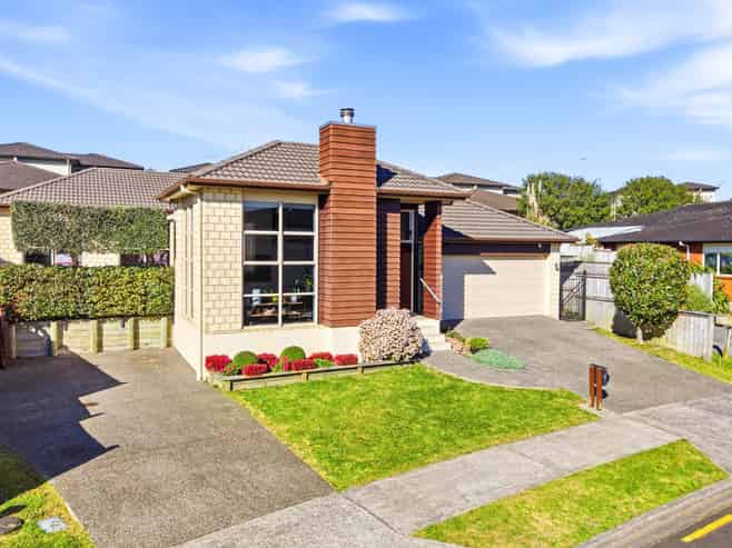 61 Salford Crescent, Flat Bush