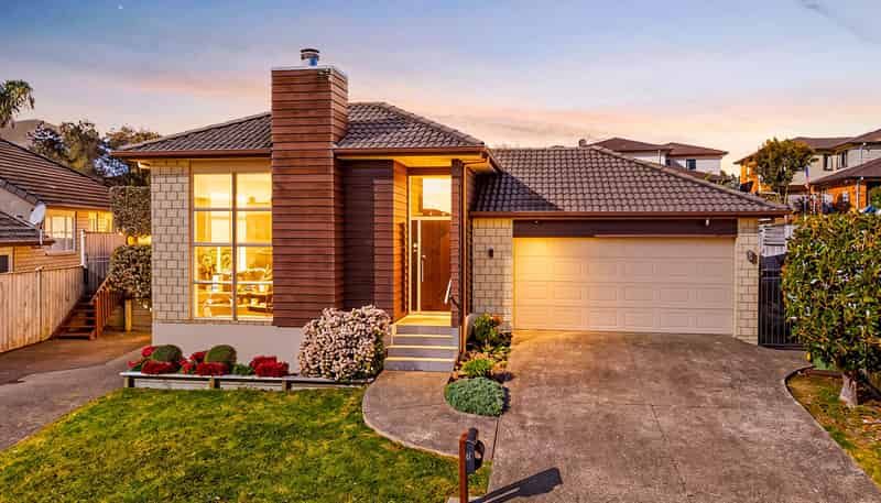 61 Salford Crescent, Flat Bush