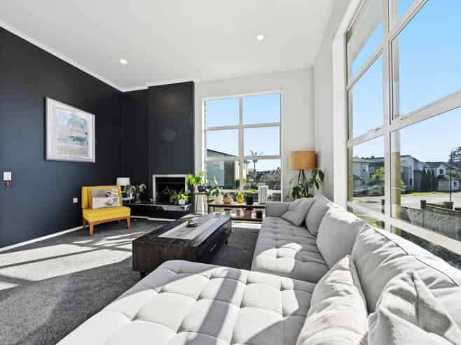 61 Salford Crescent, Flat Bush