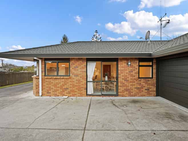 38A Campbell Street, Leamington