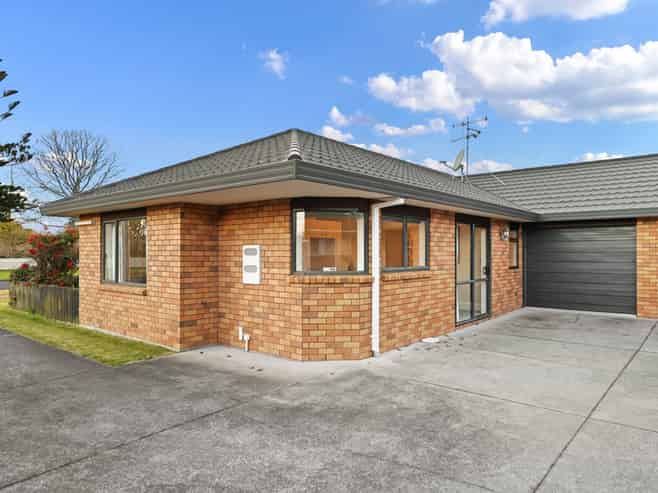 38A Campbell Street, Leamington