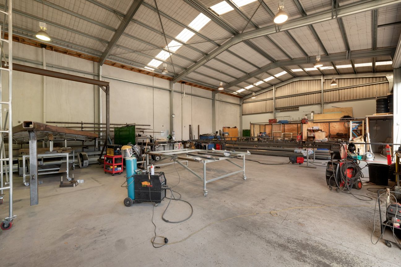Standalone Industrial with Exclusive Yard - Aanzicht 6