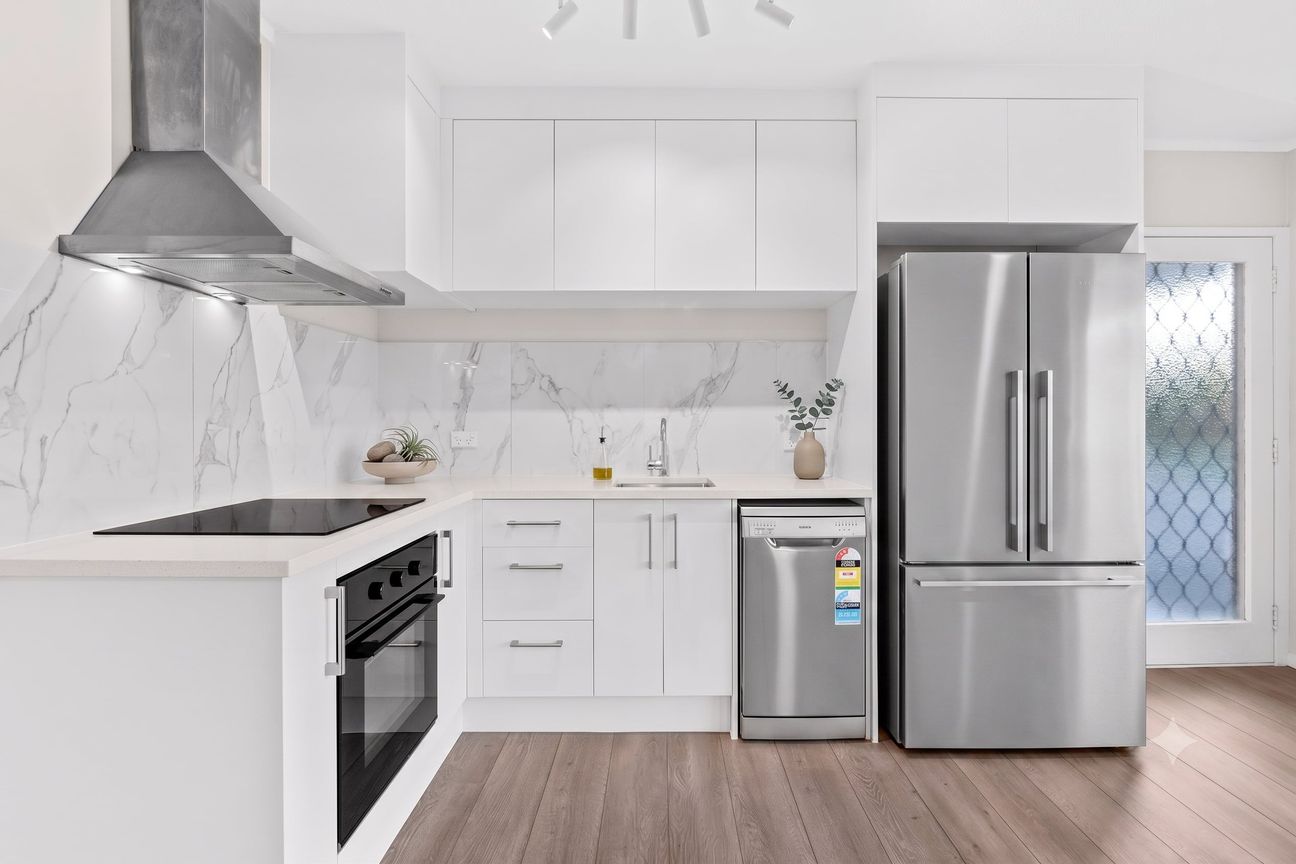 RENOVATED AFFORDABLE 2 Bed + STUDY - Widok 3