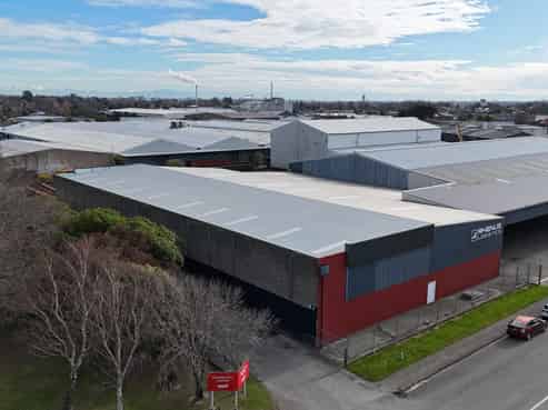 Affordable high stud warehousing