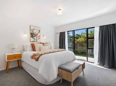 2/43 Kamo Road, Regent