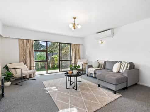 2/43 Kamo Road, Regent