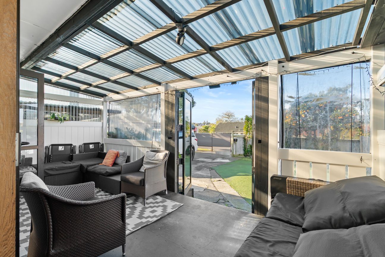 FIRST TIME ON MARKET IN 50 YEARS - THAB ZONING - Aanzicht 5
