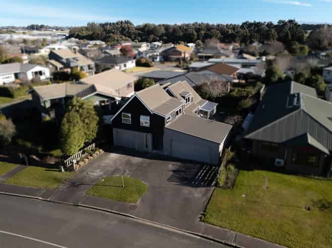 19 McWilliam Avenue, Winton